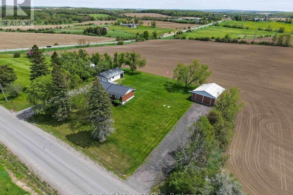 2289 Base Line Road, Otonabee South Monaghan, ON, photo 3