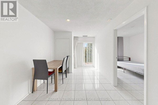 Bedroom 2 - 229 - 165 Cherokee Boulevard, Toronto, ON M2J4T7 Photo 4