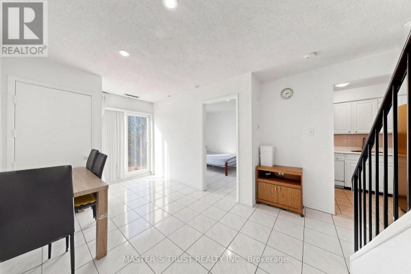 Bedroom 3 - 229 - 165 Cherokee Boulevard, Toronto, ON M2J4T7 Photo 5