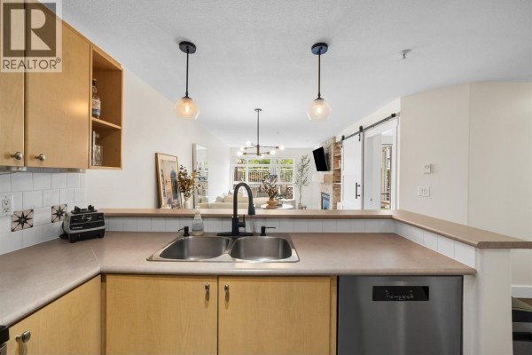 229 3122 St Johns Street, Port Moody, BC V3H5C8 Photo 5