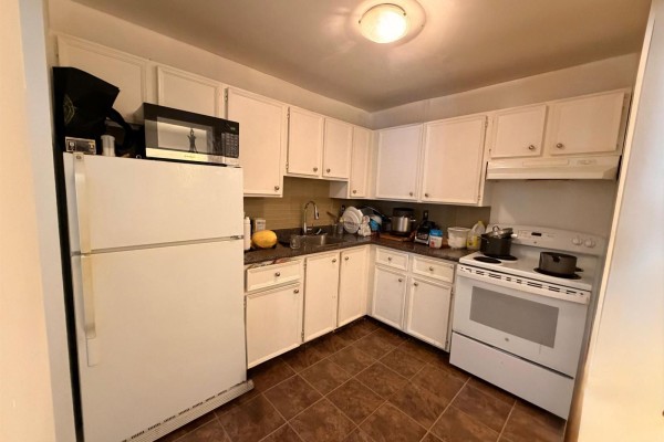229 32850 George Ferguson Way, Abbotsford, BC V2S7K1 Photo 3