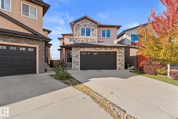 229 Albany Dr Nw, Edmonton