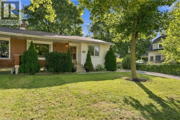Bonus Room - 229 Drury Lane, Strathroy, ON N7G3E7 Photo 4