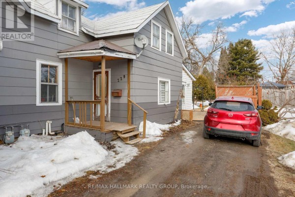 229 Gore Street E, Perth, ON, photo 3