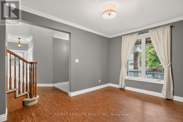 Dining room - 229 Marjan Crescent, Ottawa, ON K2J0N2 Photo 5