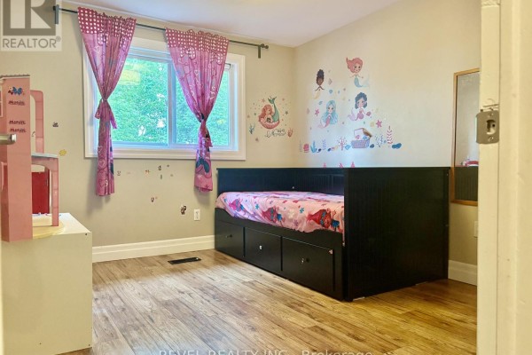 Bedroom 2 - 229 Simon Street, Shelburne, ON L9V2Y3 Photo 5