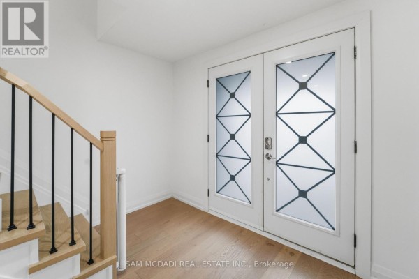 2290 Devon Road, Oakville, ON L6J5R4 Photo 4