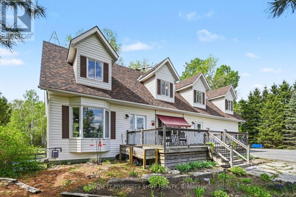 2290 Wolf Grove Road, Lanark Highlands, ON, photo 2