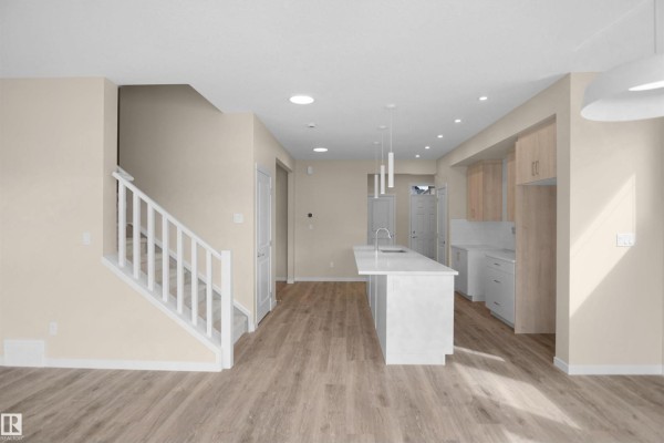 Den - 22915 95 Av Nw, Edmonton, AB T5T7H6 Photo 4