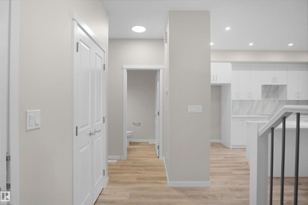 Kitchen - 22928 95 Av Nw, Edmonton, AB T5T7H5 Photo 3