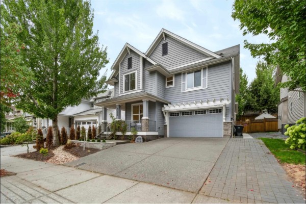 2293 Merlot Boulevard, Abbotsford, BC V4X0A6 Photo 2
