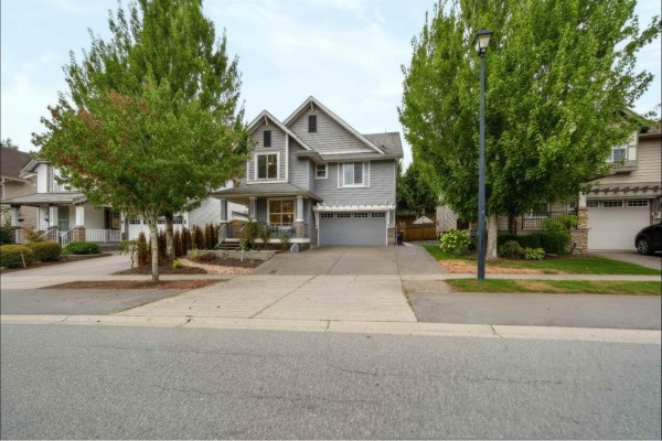 2293 Merlot Boulevard, Abbotsford, BC V4X0A6 Photo 3