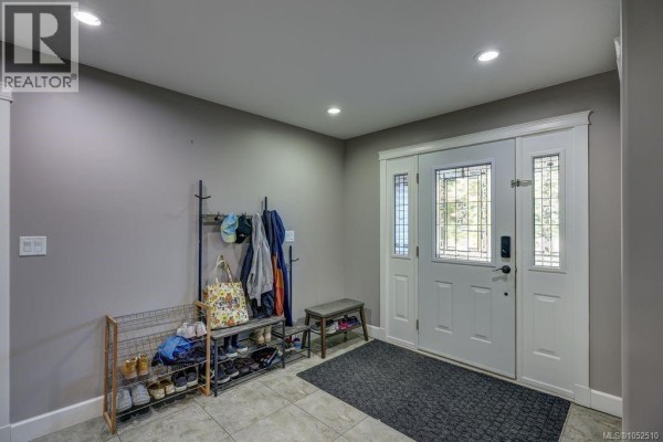 Bathroom - 2295 Ashlee Rd, Nanaimo, BC V9R6T4 Photo 5