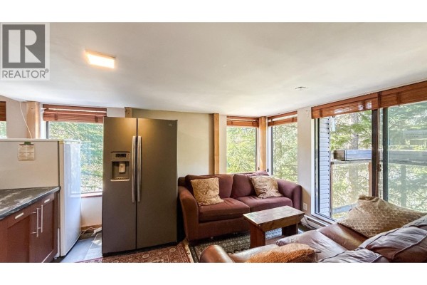 2299 Brandywine Way, Whistler, BC V8E0A8 Photo 4