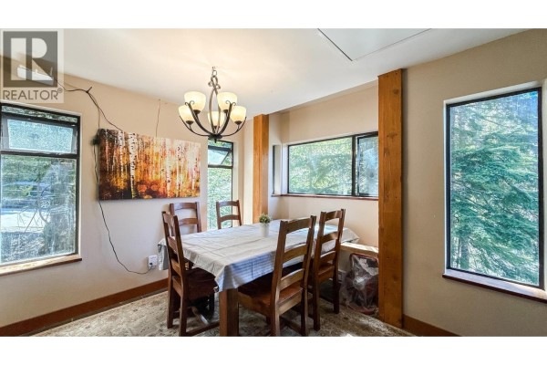 2299 Brandywine Way, Whistler, BC V8E0A8 Photo 5