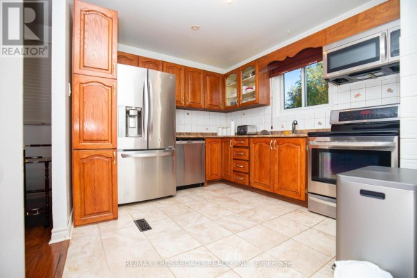 Primary Bedroom - 23 - 10 Bur Oak Way, Toronto, ON M3L2G4 Photo 4