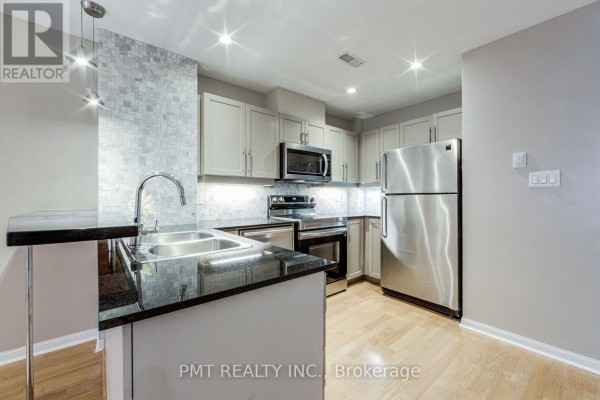 Primary Bedroom - 23 - 11 Niagara Street, Toronto, ON M5V3N9 Photo 4