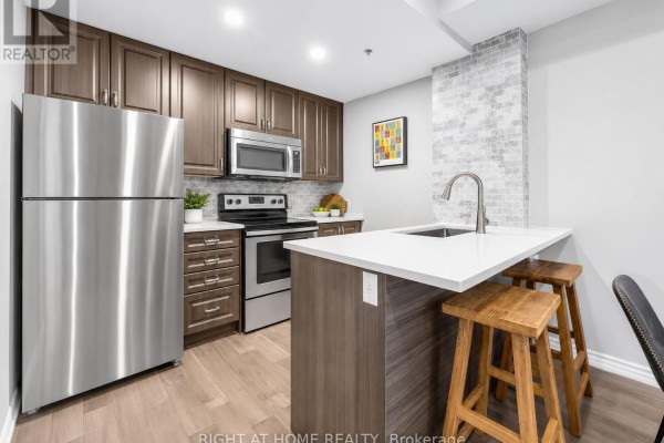 23 - 120 Twenty Fourth Street, Toronto, ON M8V0B8 Photo 5
