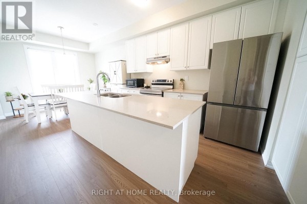 23 - 185 Bedrock Drive, Hamilton, ON, photo 3
