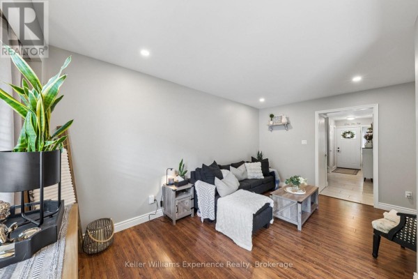 23 - 2 Bernick Drive, Barrie, ON, photo 2
