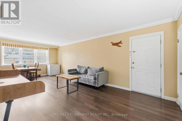 23 - 231 Macnab Street S, Hamilton, ON, photo 3