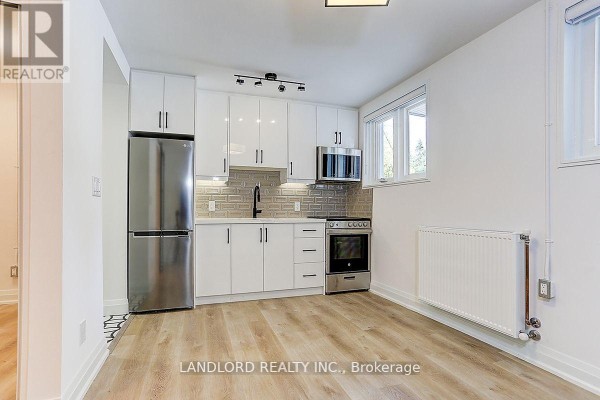 23 - 2520 Bloor Street W, Toronto, ON, photo 3