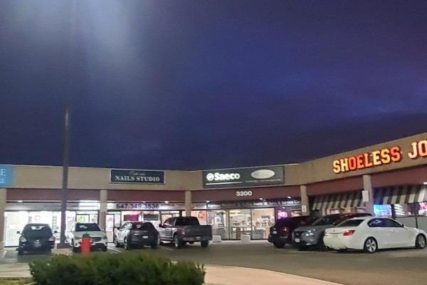 23 - 3200 Dufferin Street, Toronto, ON M6A2T3 Photo 5