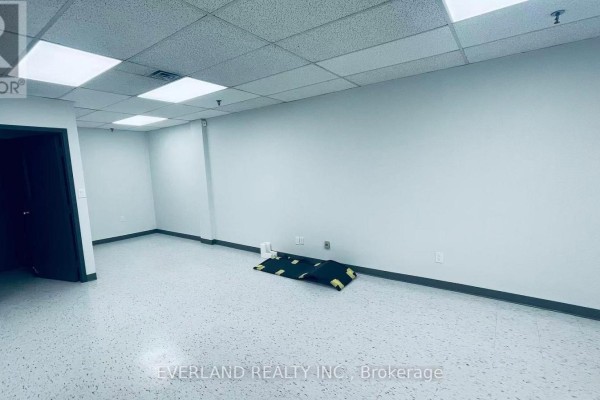 23 - 391 Steelcase Road, Markham, ON L3R3V9 Photo 2