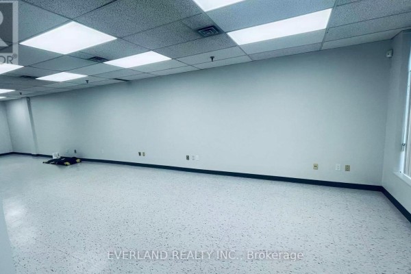 23 - 391 Steelcase Road, Markham, ON L3R3V9 Photo 5