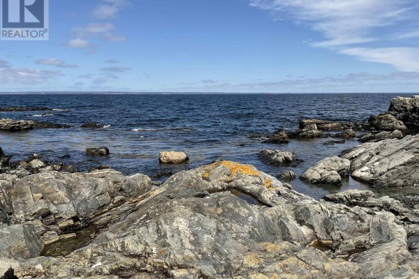23-1 Hendsbee Wharf Road, Phillips Harbour, NS B0H1N0 Photo 2