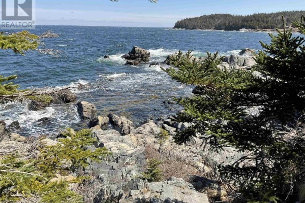 23-1 Hendsbee Wharf Road, Phillips Harbour, NS B0H1N0 Photo 4