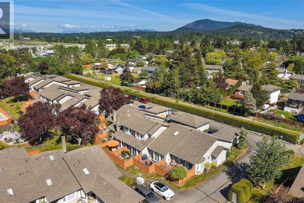 Ensuite - 23 2070 Amelia Ave, Sidney, BC V8L4X6 Photo 2