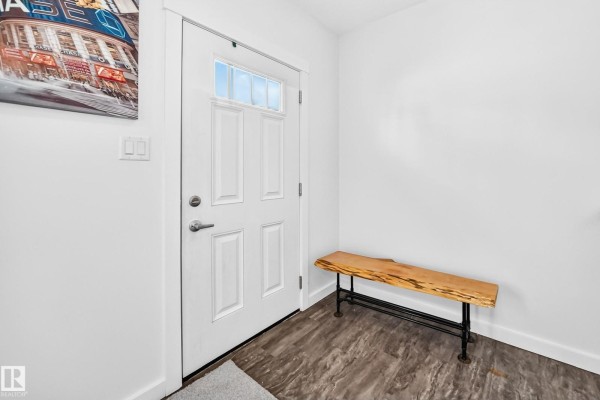 Kitchen - #23 903 Crystallina Nera Wy Nw, Edmonton, AB T5Z0N6 Photo 3