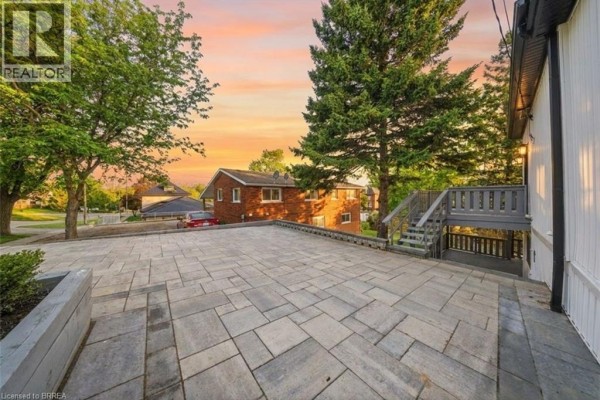 23 Aberdeen Street, Caledonia, ON, photo 2