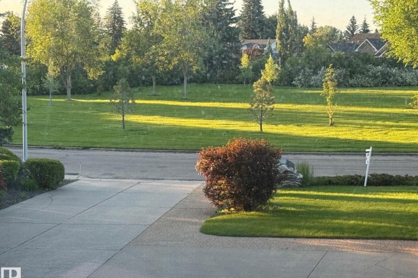23 B Westbrook Dr Nw, Edmonton, AB, photo 3