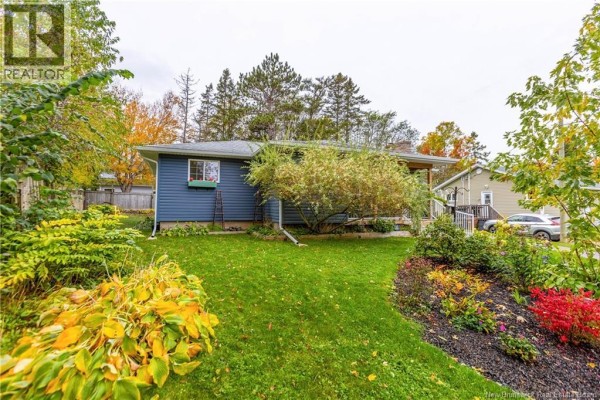 2pc Bathroom - 23 Bickerton Avenue, Sackville, NB E4L3M8 Photo 2