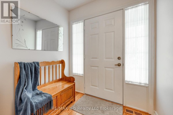 23 Brasher Drive, Tillsonburg, ON, photo 3