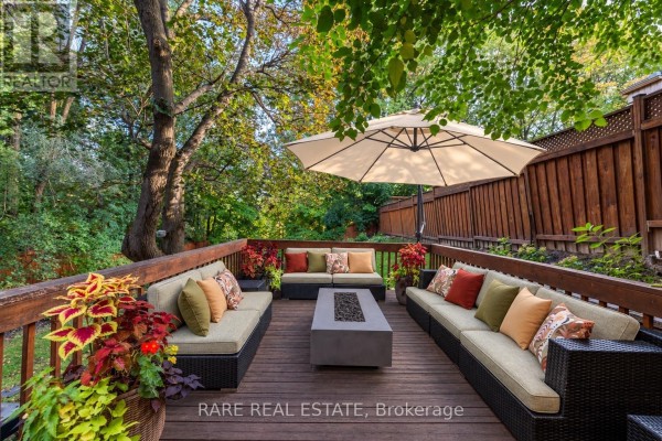 23 Dellbank Road, Toronto, ON M3H4M9 Photo 3