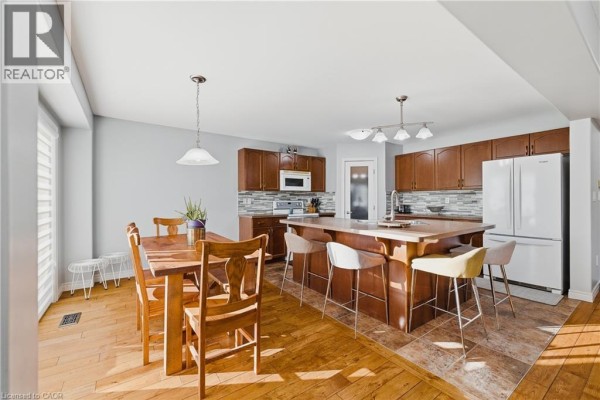 23 Doon Creek Street, Kitchener, ON, photo 3