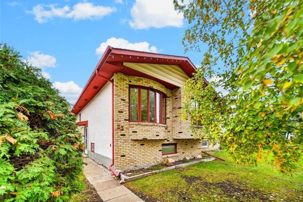 23 Drimes Place, Winnipeg