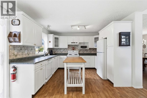 23 Eagle Lane, View Royal, BC, photo 3