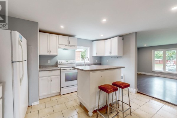 Laundry room - 23 Evergreen Drive, Paradise, NL A1L1A7 Photo 3