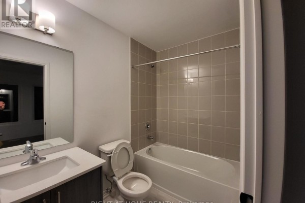 23 Fairlane Avenue, Barrie, ON L9J0N1 Photo 4