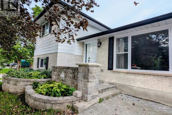 23 Finlay Mill Road, Springwater, ON, photo 3