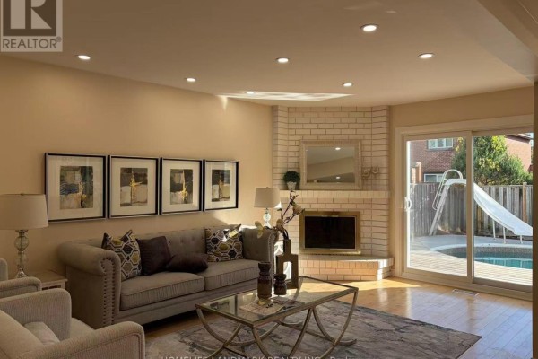 23 Hashbury Place, Markham, ON L3T7H4 Photo 2