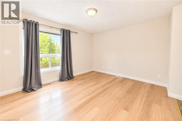 Primary Bedroom - 23 Howe Drive Unit# 8, Kitchener, ON N2E1J3 Photo 5