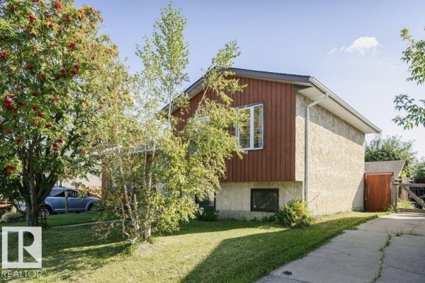 23 Hughes Rd Nw, Edmonton, AB, photo 3