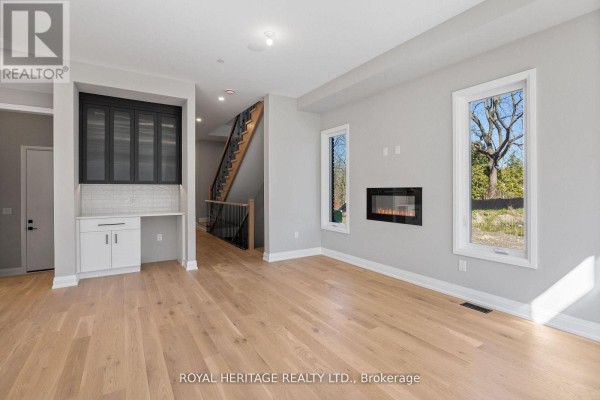Loft - 23 Inverlynn Way, Whitby, ON L1N2S6 Photo 5
