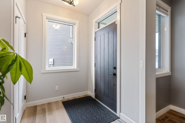 Family room - 23 Jamison Cr, St  Albert, AB T8N7X7 Photo 4