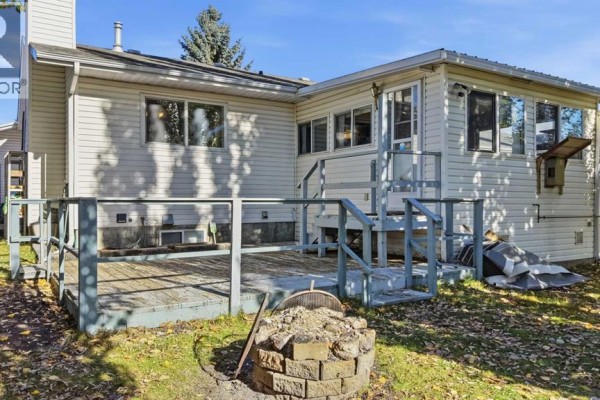 Primary Bedroom - 23 Kirby Street, Red Deer, AB T4P3M9 Photo 5